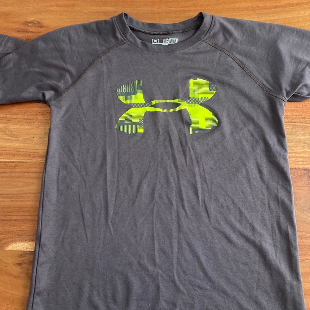 Under armour Tshirt